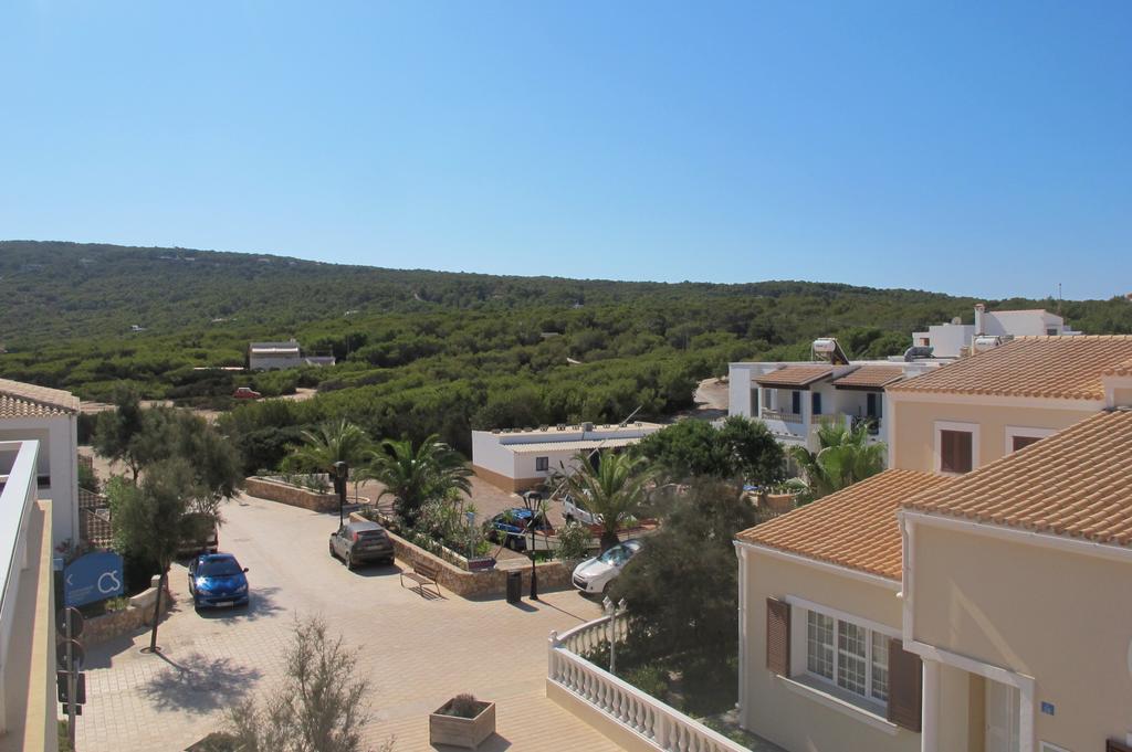 Astbury Apartments Ses Basses Es Calo  Bagian luar foto