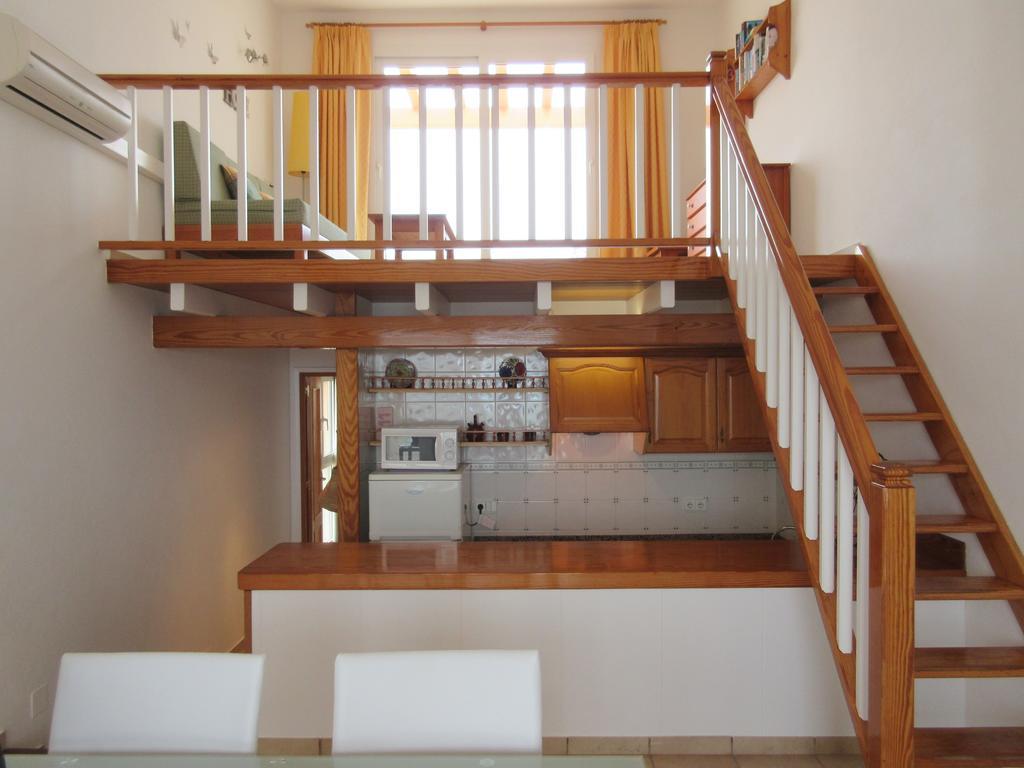 Astbury Apartments Ses Basses Es Calo  Bagian luar foto